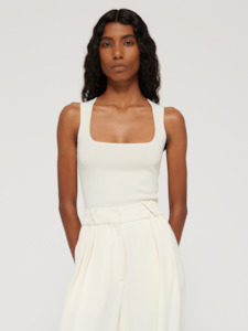 Bustier-Shaped Knitted Tanktop in Off-White