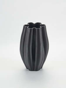 New Arrivals: La Mer Vase Medium Ebony