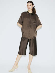 Tees Tops: Short Sleeve Boyfriend Shirt in Mantis