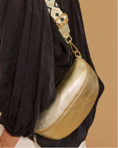 Tilyly Gold Bag