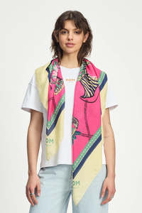 200 1: Vases Pink Shawl