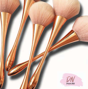 Brushes: Rosegold manicure brush