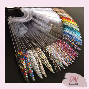 Crystals / Rhinestones / Diamantes