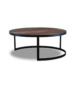 Coffee Tables: Nove coffee table