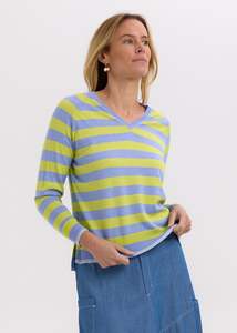 Zaket & Plover Essential Stripe V Neck / ZP7701