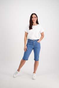Shorts: Vassalli Straight Leg Contrast Stitch Short / H1001CS Light Denim