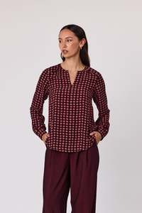 Tops: Duo Penny Shell Top / DU30964