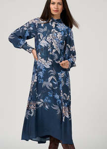 Garments: Loobie's Story Casella Midi Dress / LS3246C