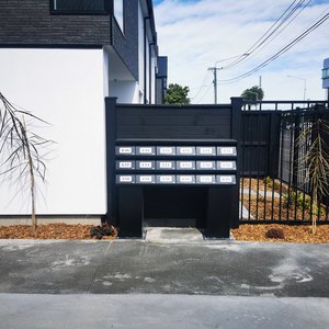 Letterboxes Parcel Drop Boxes: Apartment Letterbox Bank