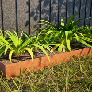 Garden Essentials Kitset Planter Boxes And Garden Edging: 150 mm High. Corten Steel Garden Edging 3.00 mm Thick