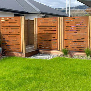 Fence Privacy: Corten Steel & Aluminium Fence Panel - Horizontal Lines