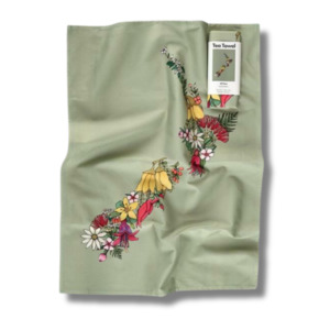 Gifts For Her: NZ Flora Tea Towel