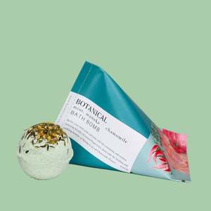 Bath Bomb - Mint, Chamomile + Manuka