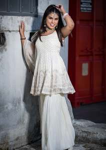 Womens Rentals: Luxurious Angel sharara