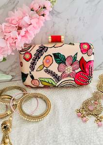 Bags: Art Deco Clutch - Beige