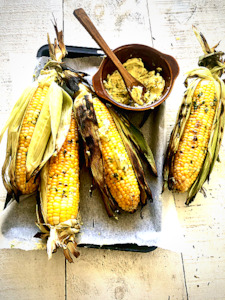Vegetarian: Barbecue Corn on the Cob with Herby Butter