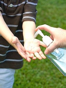 Save Money: Hand Sanitiser from 2 Ingredients