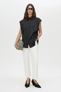 Milo Sleeveless Shirt Black