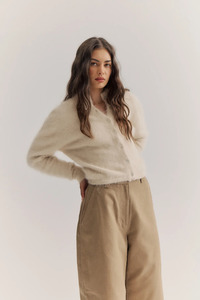 Knitwear: Bella Cashmere Cardigan Oatmeal