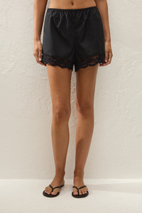 Cristina Short Mia Lace Black