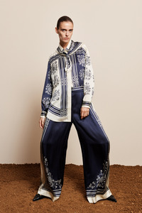 Bottoms: Banderra Silk Pant