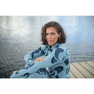 Womens Lifestyle Collection: CAMOFLOWER WOMAN SHIRT CAMEO