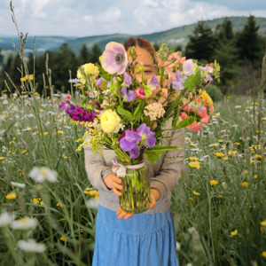 Frontpage: Wildflower Bouquet