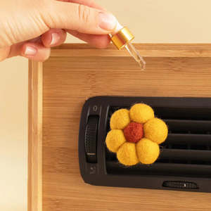 Felt Daisy Car Diffuser