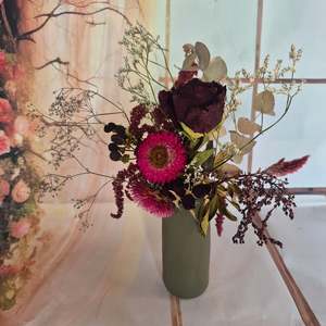 Valentines Day: Dried Flowers in Petite Jug
