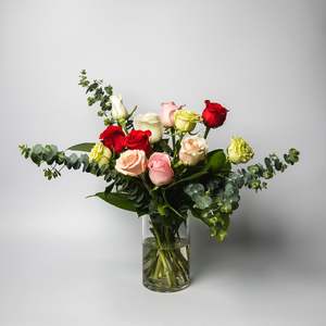 Frontpage: Premium Mixed Roses