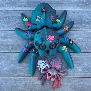Giant Creations: Spider - 5 sizes, various styles and colours including glow in the dark