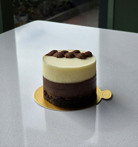Chocolate Mousse Cakes Christchurch: Black & White Chocolate Mousse - Mini