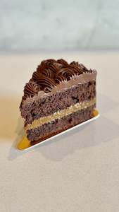 Dulce Caramel Cake Slice