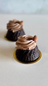 Mini Cakes Petit Fours: Caprese Mini Cake