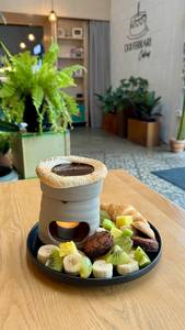 Hot Desserts Christchurch Patisserie: Signature Chocolate Fondue