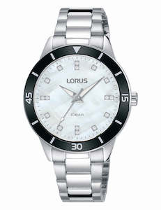 Ladies Watches: Lorus Ladies Watch