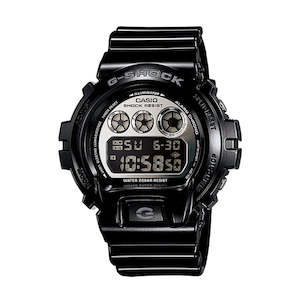 G Shock: Casio G Shock Watch,200mt water resistance,black resin strap