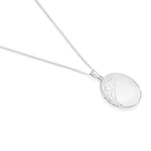 Valentines Day: Silver Partly Engraved Locket