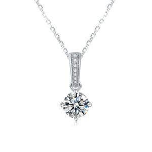 [Classic Four-claws] Moissanite Necklace in Sterling Silver