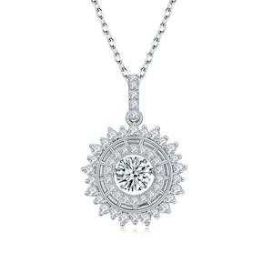 [Sparkle] 0.5 Carat D Color Moissanite Necklace in Sterling Silver
