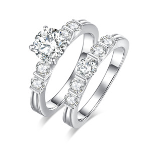 Four Claws 1 carat Lab-Grown Diamond Ring in 18K White Gold main and side stackable ring set