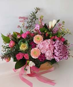 Floral Arrangements: In the Flower Garden Crate