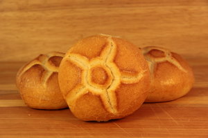 Kaiser roll (plain)