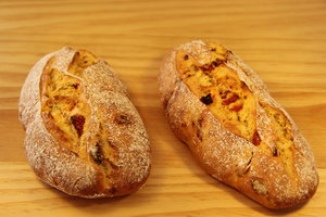 Products: Tomato roll