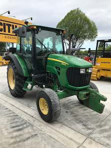 2011 John Deere 5085M Tractor