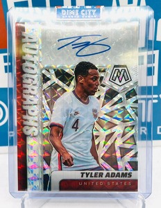 Soccer Singles: 2021-22 Mosaic Road To Qatar Silver Mosaic Autograph