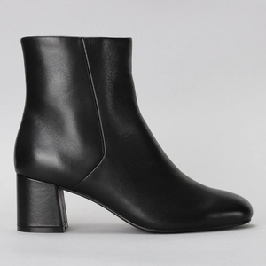 Products: Rocket Boot Black – Le Sansa