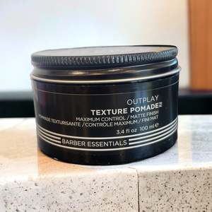Styling: Redken Brews Outplay Texture Pomade – 100ml