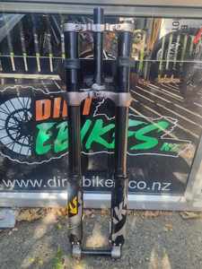 Light Bee KKE Forks - New Genuine Stock Forks