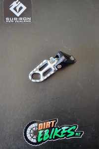 Ultra Bee Right Hand Foot Peg and Hanger Bracket